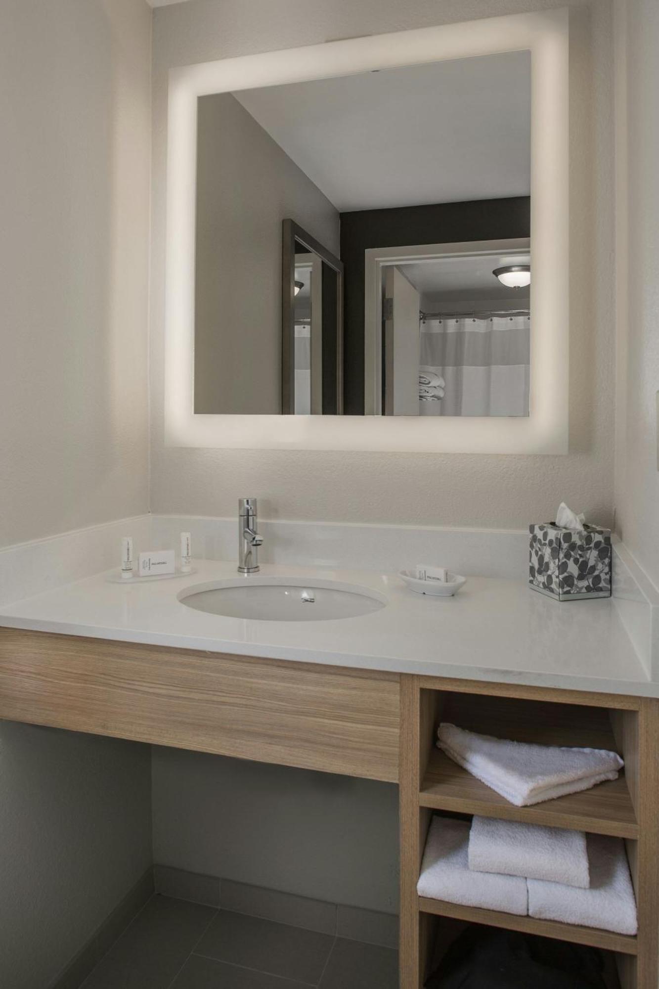 Springhill Suites By Marriott New Orleans Warehouse Arts District Zewnętrze zdjęcie
